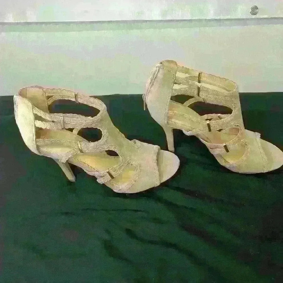 LC Lauren Conrad Womens Heels size 8 - Picture 1 of 6